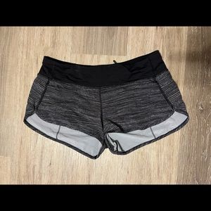 Lululemon Speed Up Low Rise Lined Short 2.5”